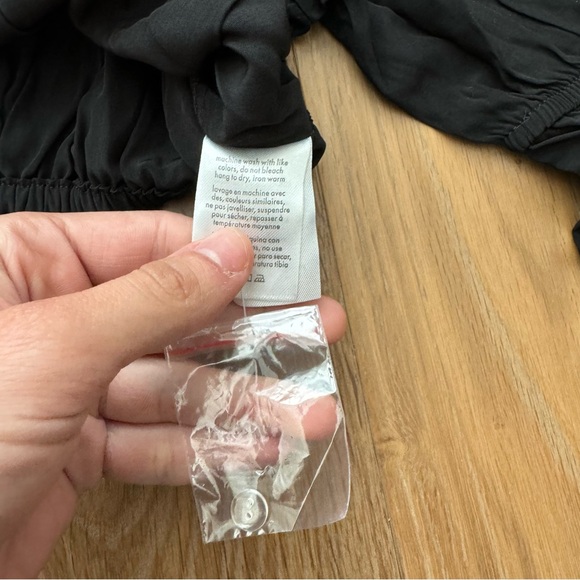 WeWoreWhat Black Crop top with flare sleeves - Picture 8 of 11